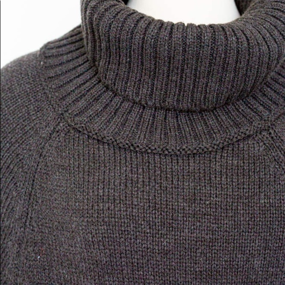 Gray Turtle Neck/Cape - image 6